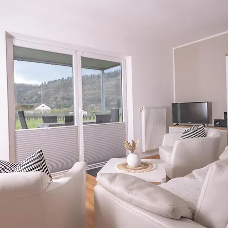 Ferienweingut Luetz Apartment Punderich Room photo
